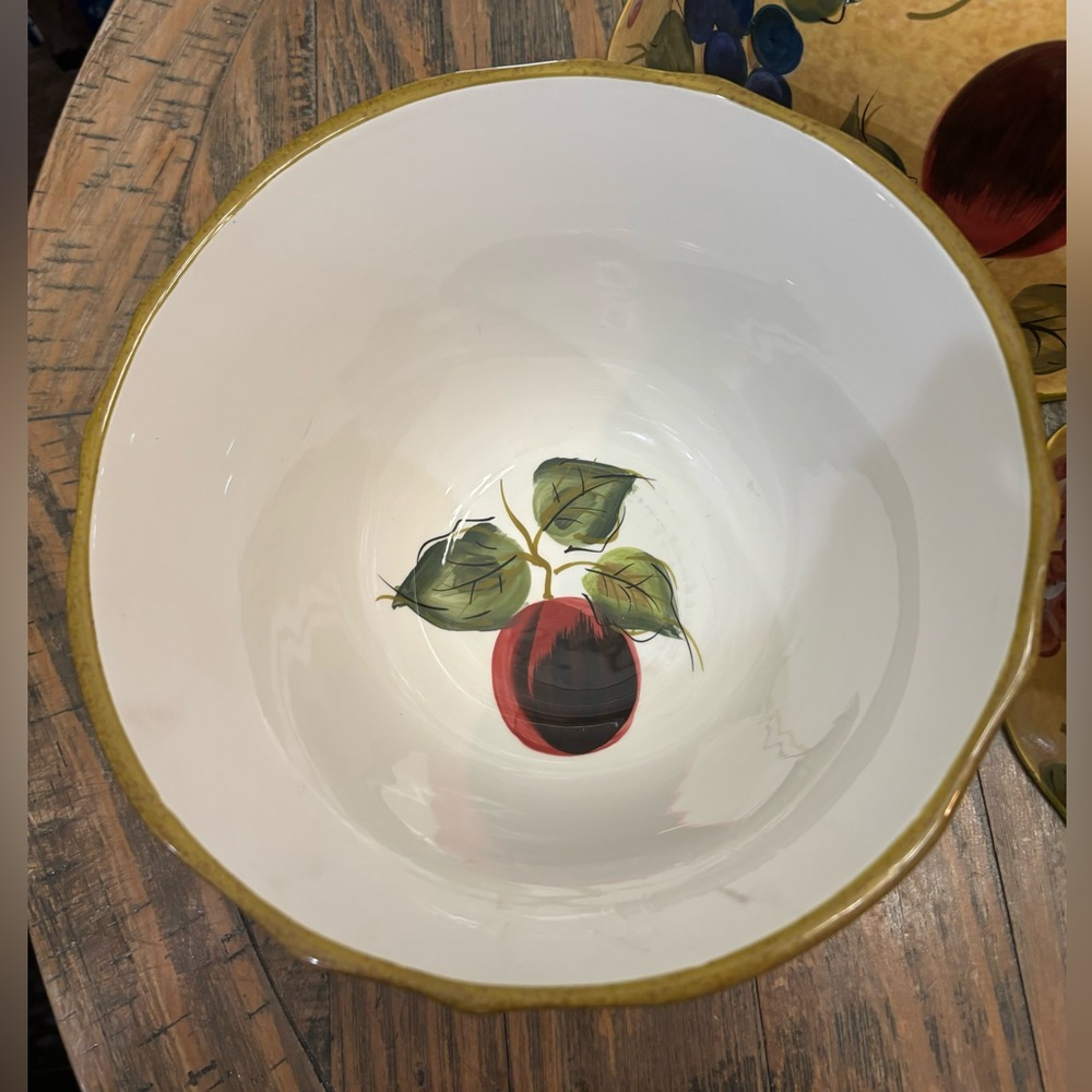 Raymond Waites 3 Piece Nesting Bowls Set - Picture 5 of 9